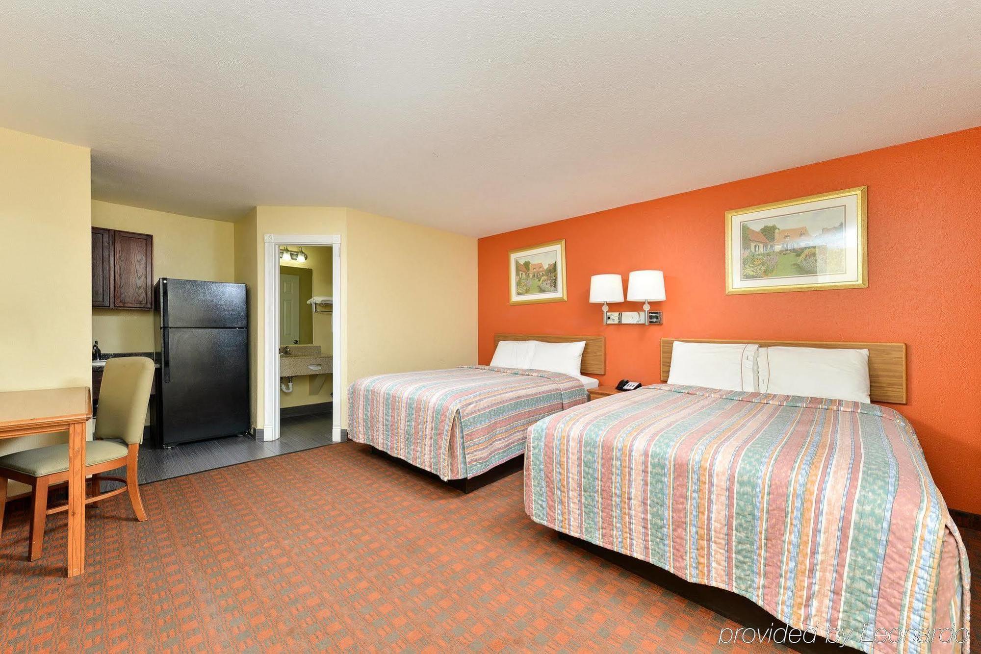 Stadium Motel Лъбък Екстериор снимка